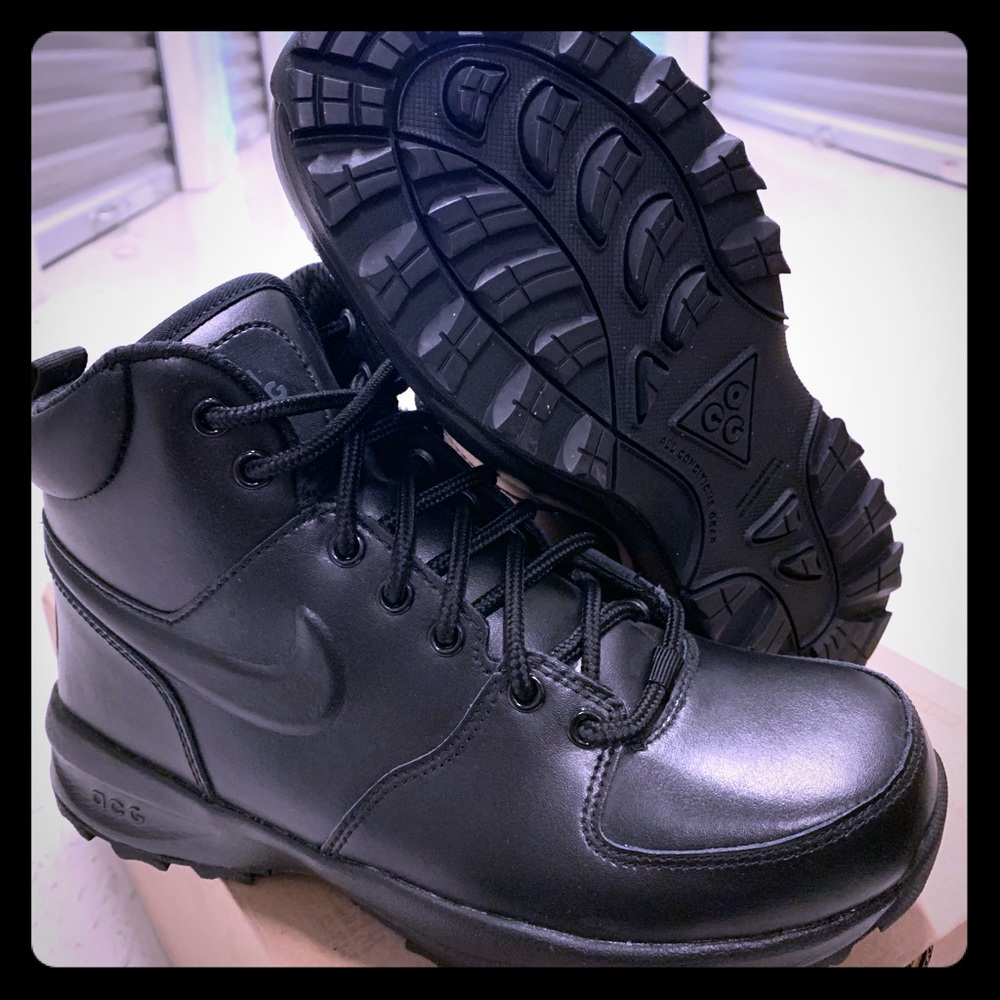 NIB Nike Manoa ACG BLACK